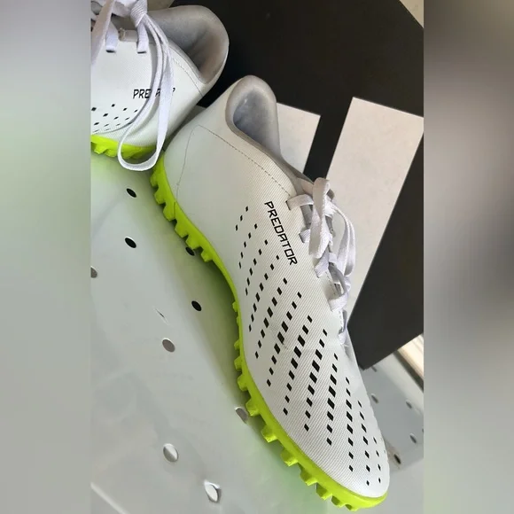 adidas Predator Accuracy.4 Turf (TF) Soccer Cleats Men’s s8 white/black/green - Picture 3 of 8